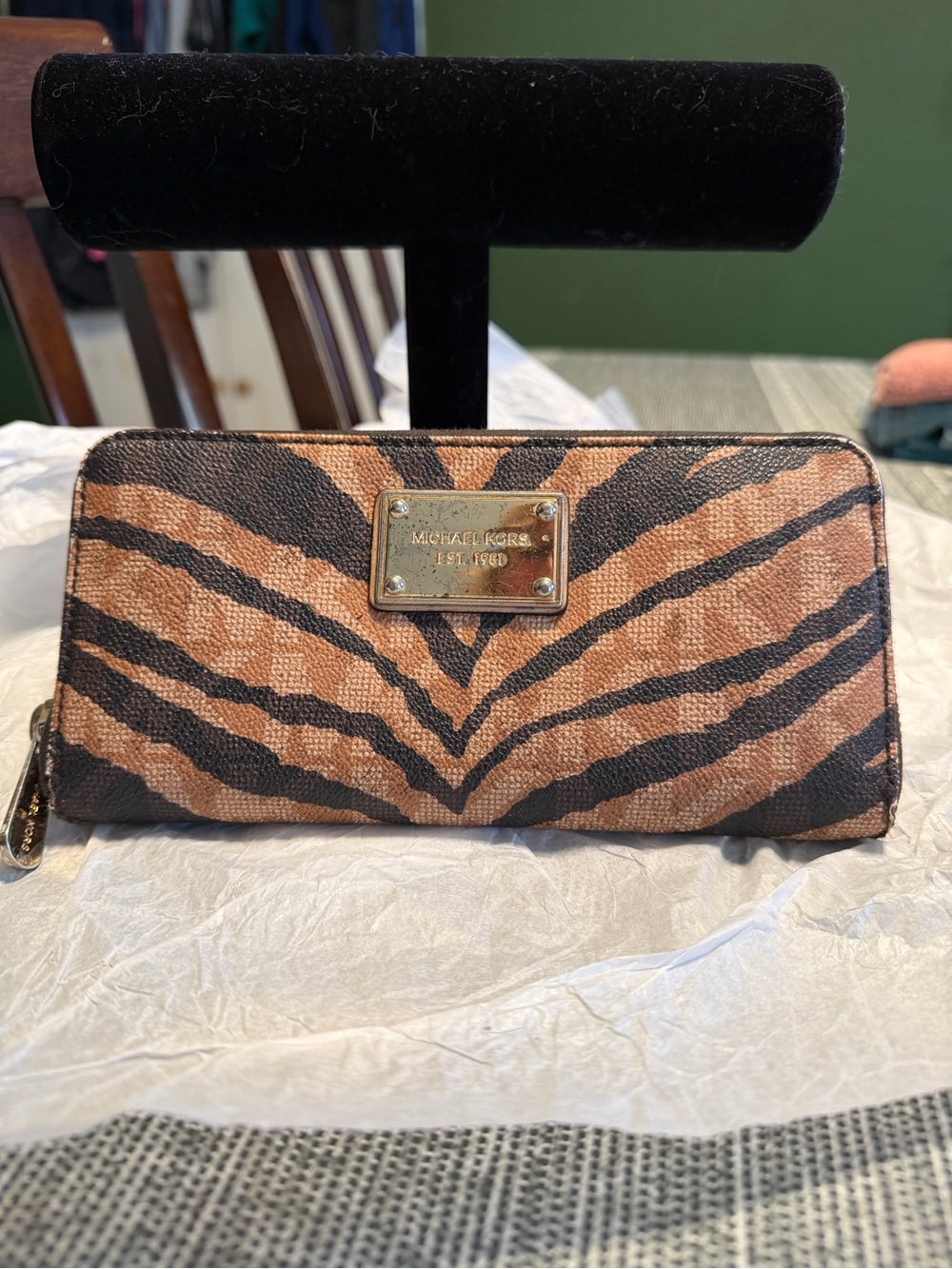 Michael Kors Zip-Around Wallet in Tan and Black Tiger-Print - Picture 2 of 15